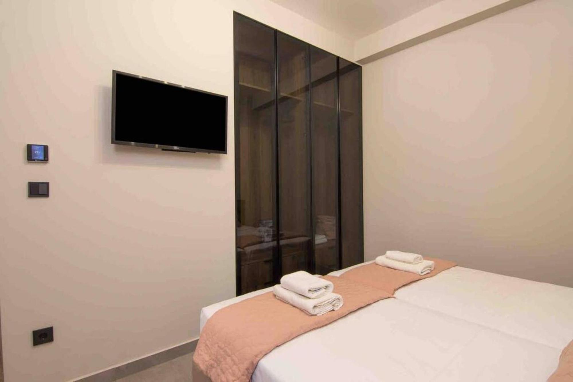 Blue Pearl At Glufada Sea Side Apartment Atena Exterior foto